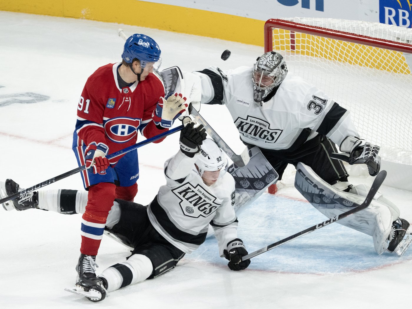 Rittich stops 25 shots, Los Angeles Kings beat Montreal Canadiens 4-1 | iNFOnews.ca