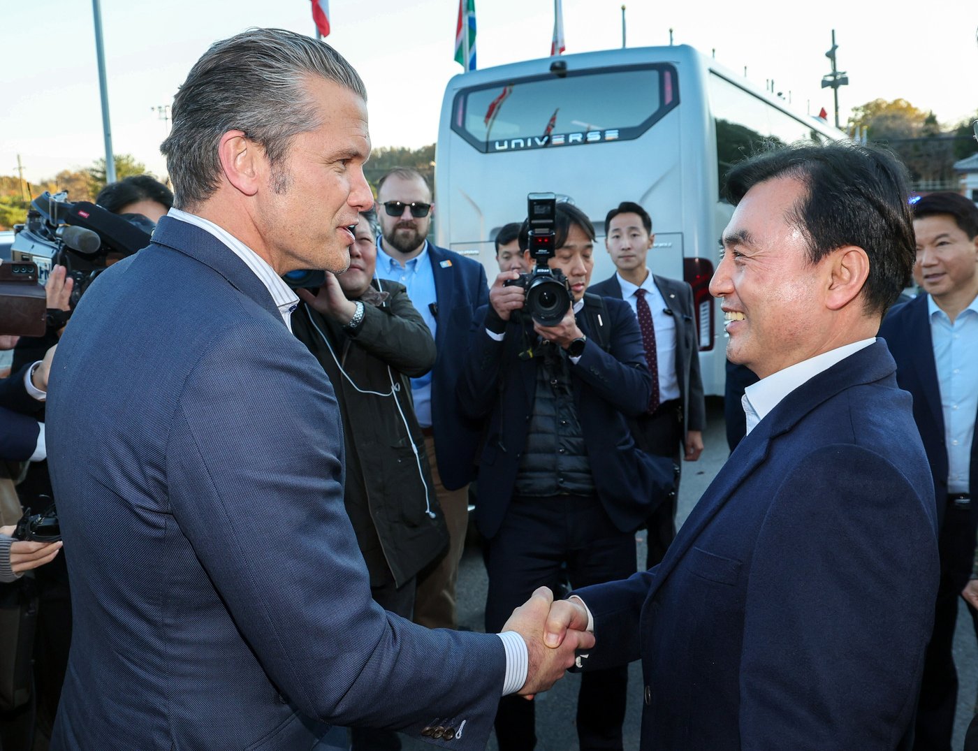 Hegseth visits inter-Korean border ahead of security talks with South Korean officials | iNFOnews.ca Hegseth visits inter-Korean border ahead of security talks with South Korean officials | iNFOnews.ca