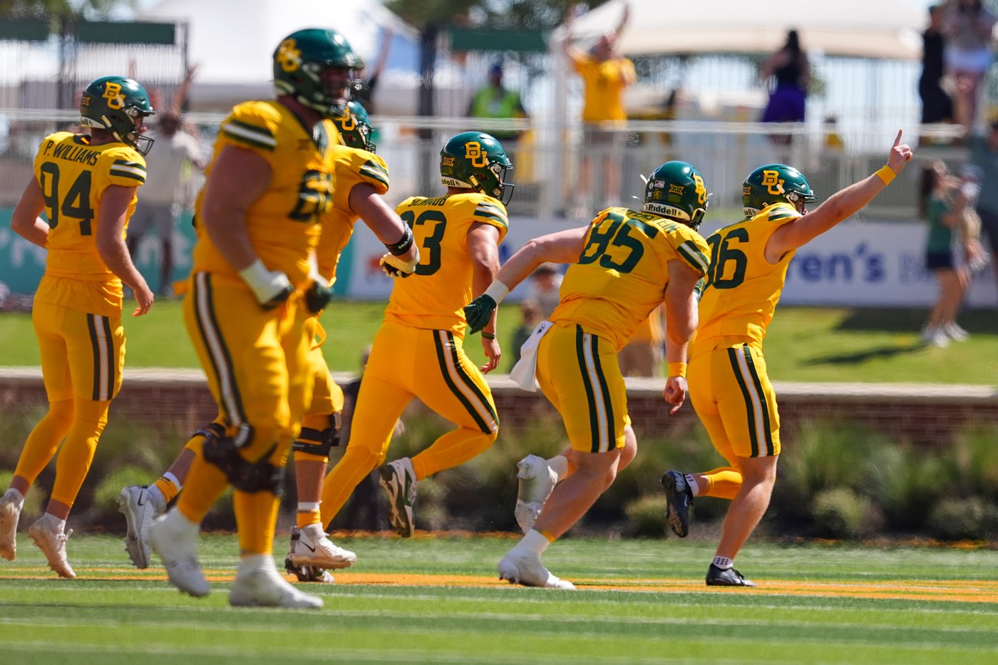 Connor Hawkins' kick after Jacob Redding's long pick-6 helps lift Baylor past Kansas State 35-34 | iNFOnews.ca Connor Hawkins' kick after Jacob Redding's long pick-6 helps lift Baylor past Kansas State 35-34 | iNFOnews.ca