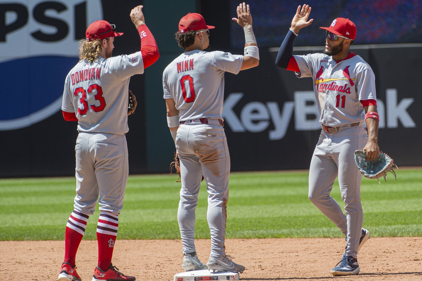 Cards complete 3-game sweep of Guardians with 7-0 victory | iNFOnews.ca