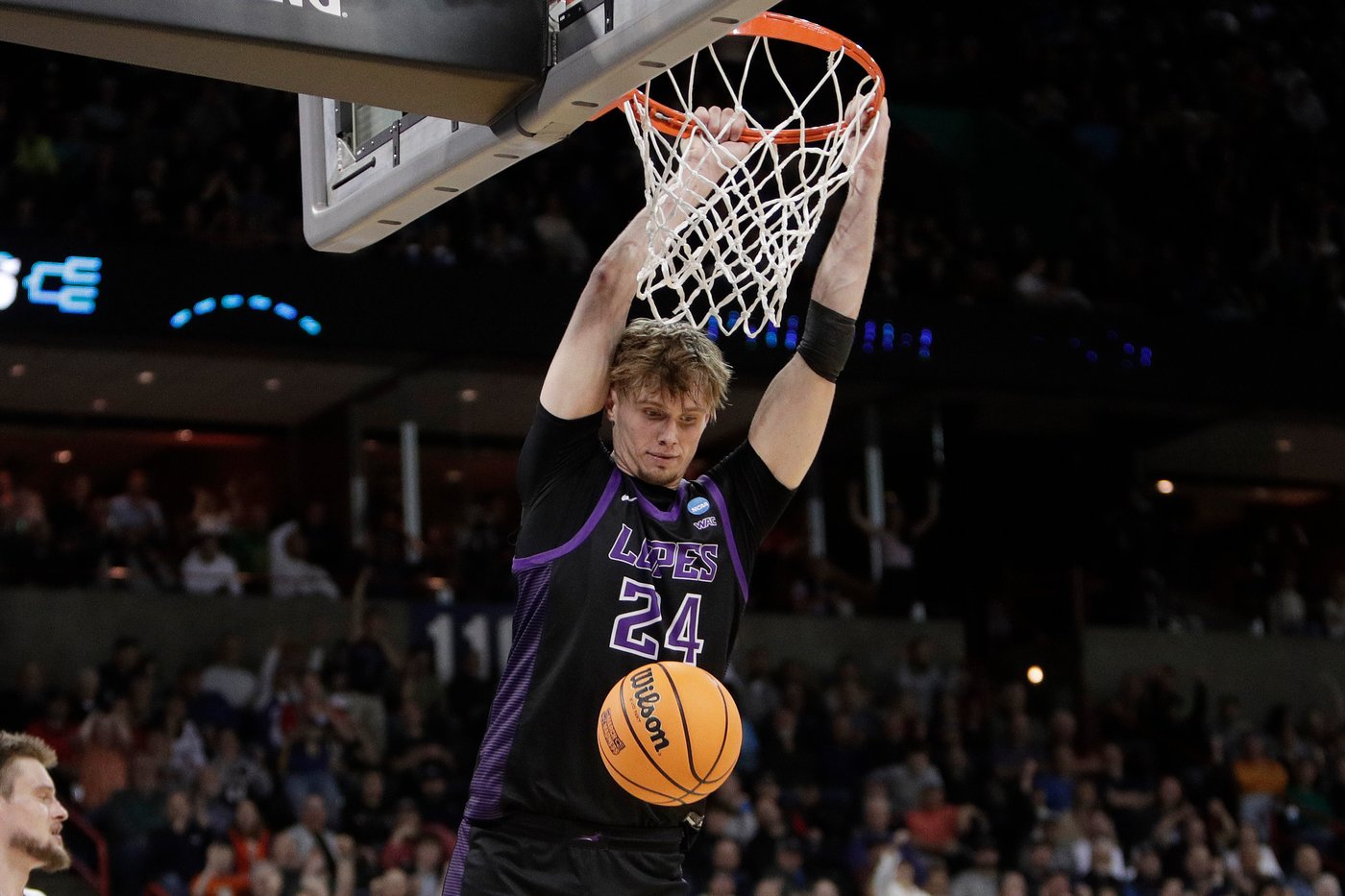 Kevin Willard aims to revive Villanova basketball after Kyle Neptune flop | iNFOnews.ca