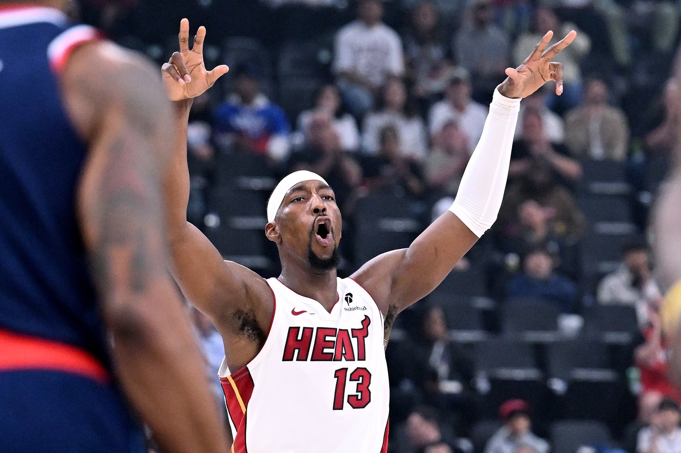 Bam Adebayo scores 25 points, Heat hold off Clippers 120-119 following 3rd-quarter surge | iNFOnews.ca Bam Adebayo scores 25 points, Heat hold off Clippers 120-119 following 3rd-quarter surge | iNFOnews.ca