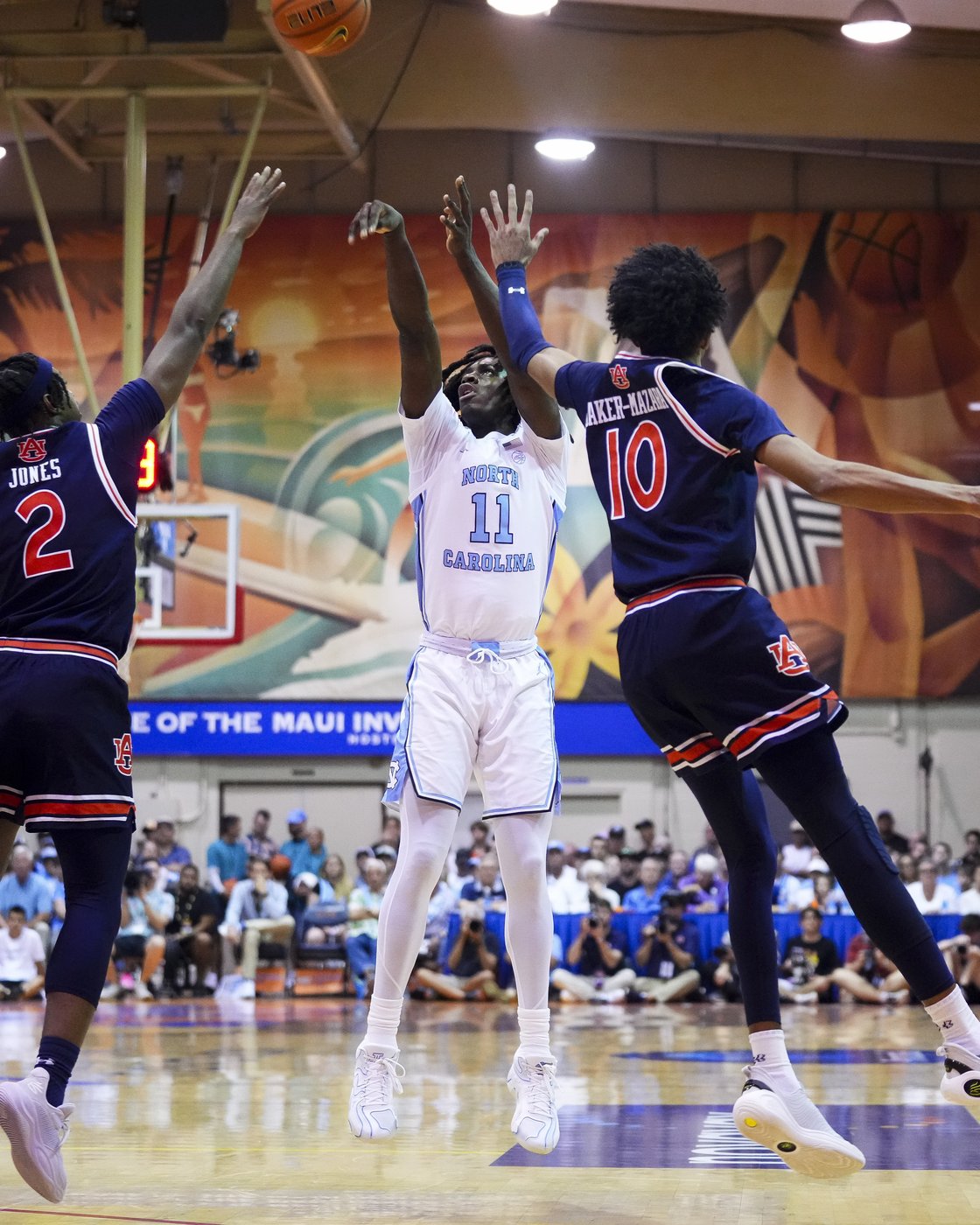 Broome has 23 points and 19 rebounds as No. 4 Auburn tops No. 12 UNC 85-72 to reach Maui title game | iNFOnews.ca