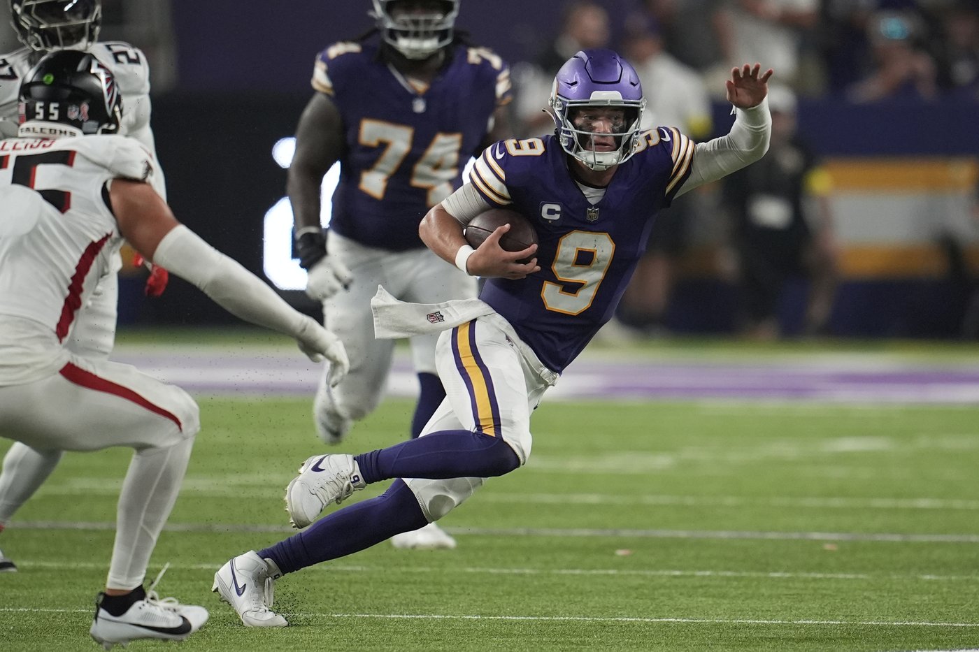 Vikings QB McCarthy's sprained ankle will keep him out for next game vs. Burrow-less Bengals | iNFOnews.ca Vikings QB McCarthy's sprained ankle will keep him out for next game vs. Burrow-less Bengals | iNFOnews.ca