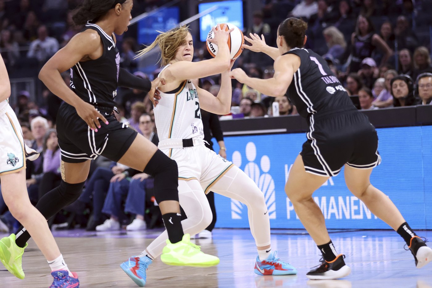 Caitlin Clark, Sabrina Ionescu and Allisha Gray headline WNBA All-Star 3-point contest | iNFOnews.ca