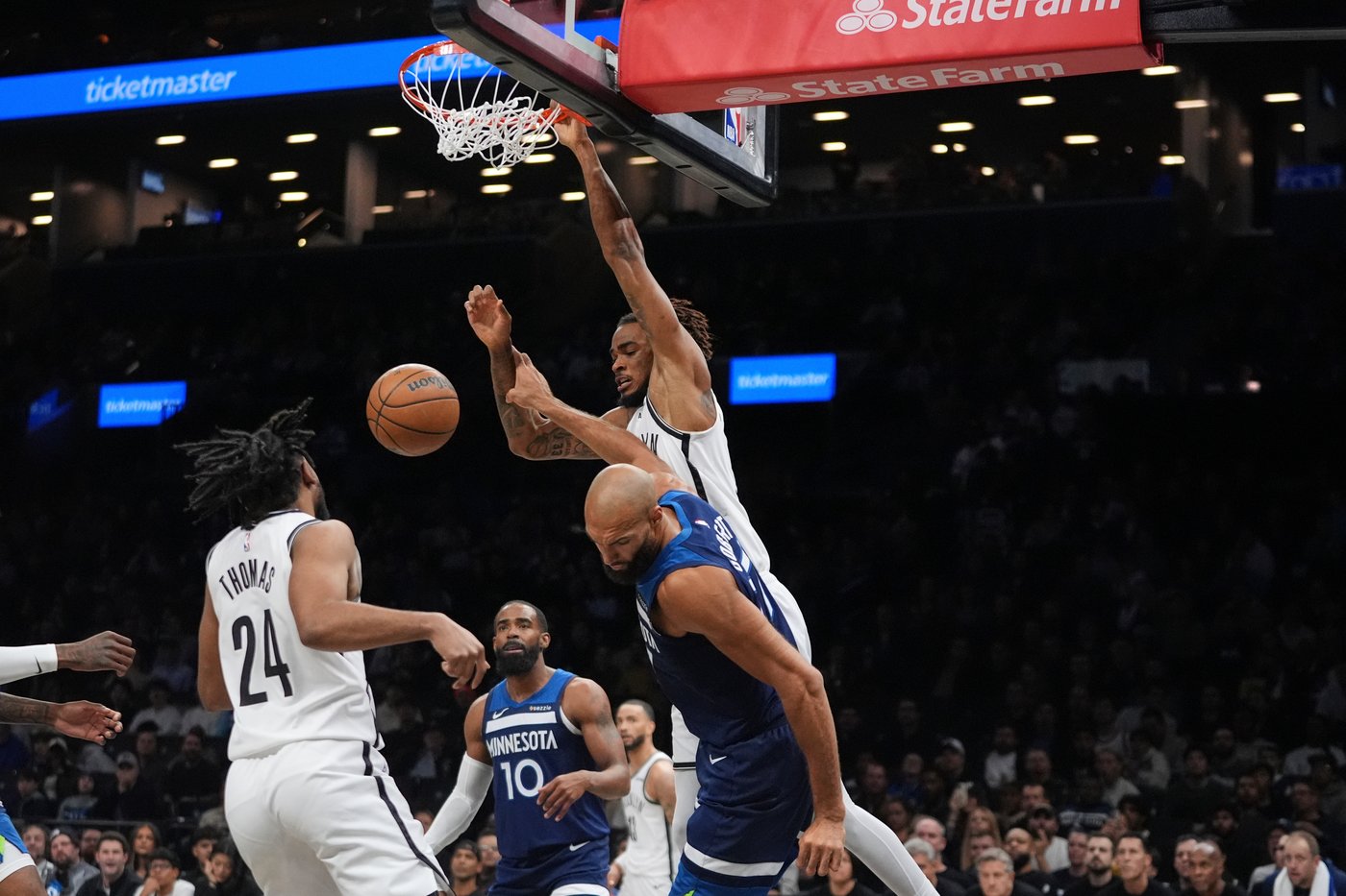 Julius Randle has a triple-double to lead the Timberwolves past the winless Nets | iNFOnews.ca