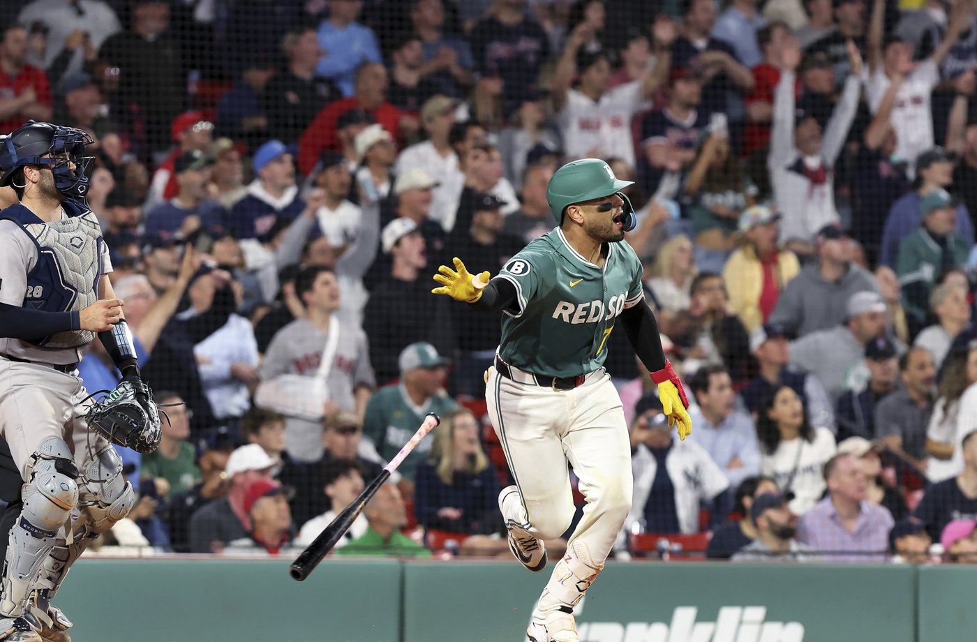 Narváez's walk-off single in 10th lifts Red Sox over Yankees 2-1 | iNFOnews.ca Narváez's walk-off single in 10th lifts Red Sox over Yankees 2-1 | iNFOnews.ca