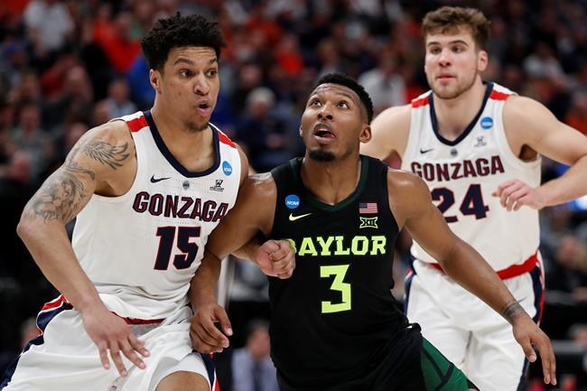 Canada's Clarke, Carleton put on shows at NCAA Basketball Tournament | iNFOnews.ca