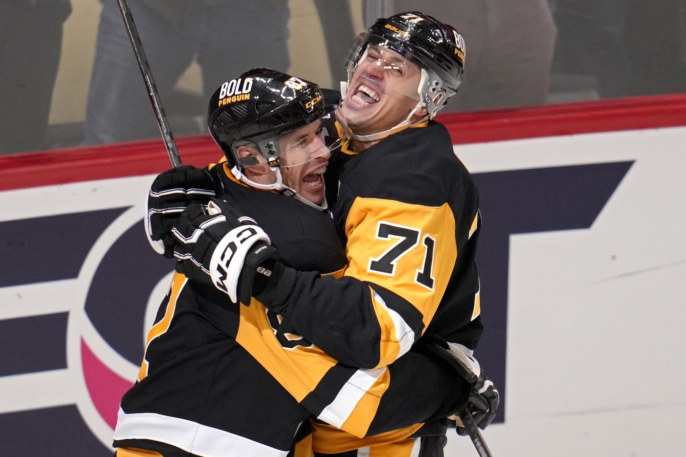 Crosby, Malkin lead Penguins past Sabres 6-5 in OT to cap milestone night | iNFOnews.ca