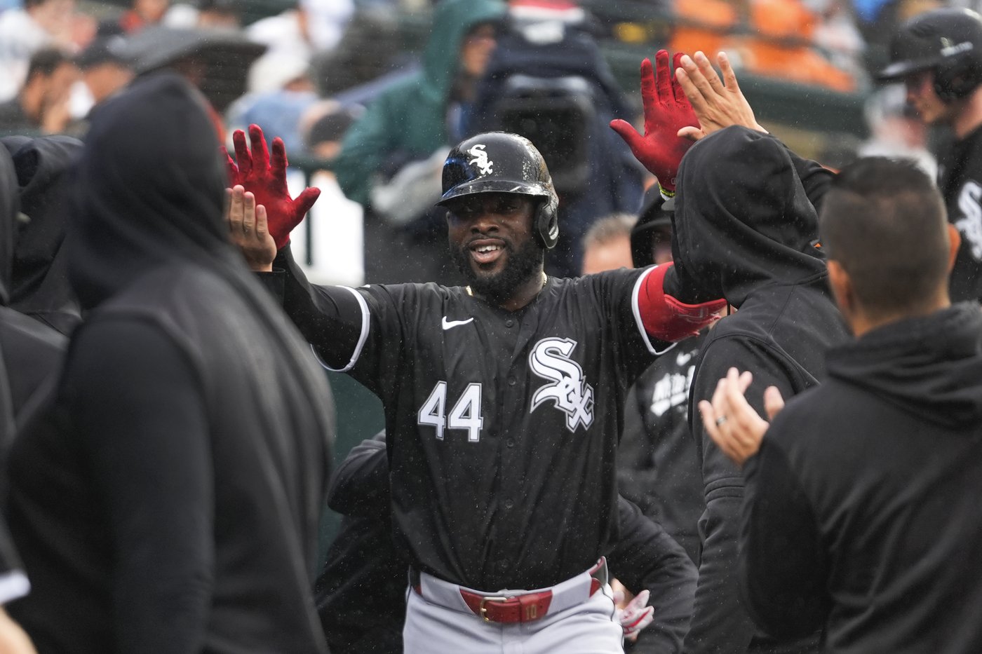 White Sox beat playoff-bound Tigers 4-0, stay at 121 losses going into finale | iNFOnews.ca