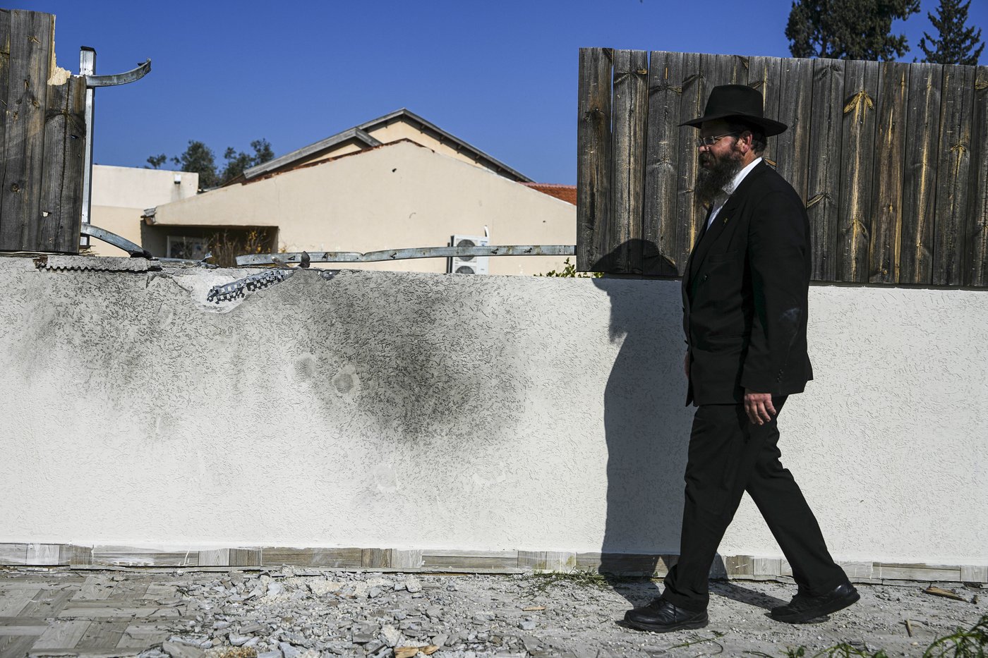 Gunmen targeting bus in the occupied West Bank kill 3 people | iNFOnews.ca