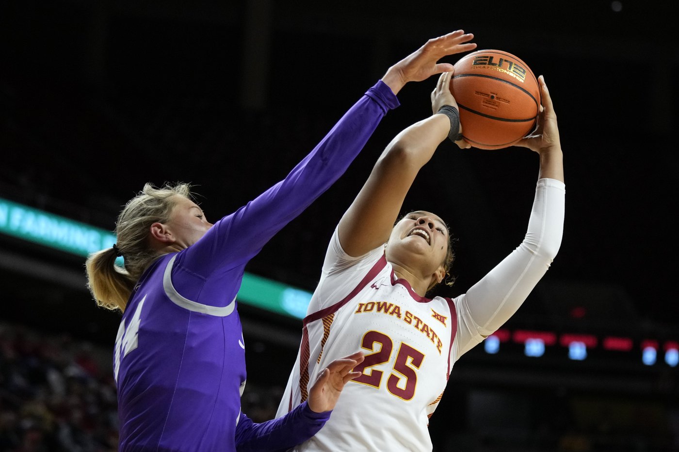 Crooks scores 26 points, Ryan records 13 assists in No. 8 Iowa State's 80-47 win over St. Thomas | iNFOnews.ca