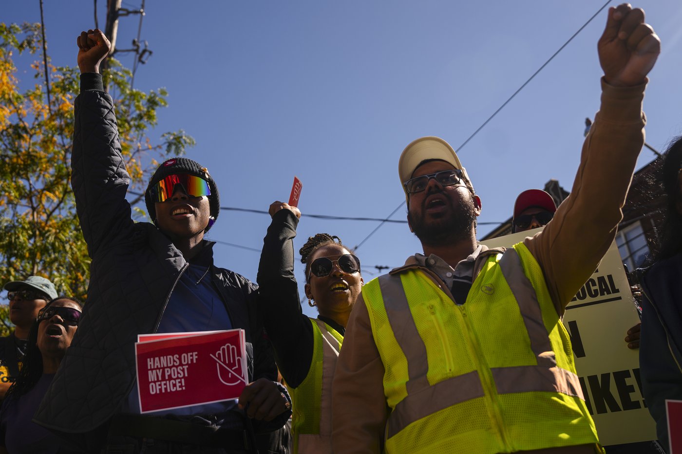 Jobs minister urges striking Canada Post union to respond to latest offer | iNFOnews.ca Jobs minister urges striking Canada Post union to respond to latest offer | iNFOnews.ca