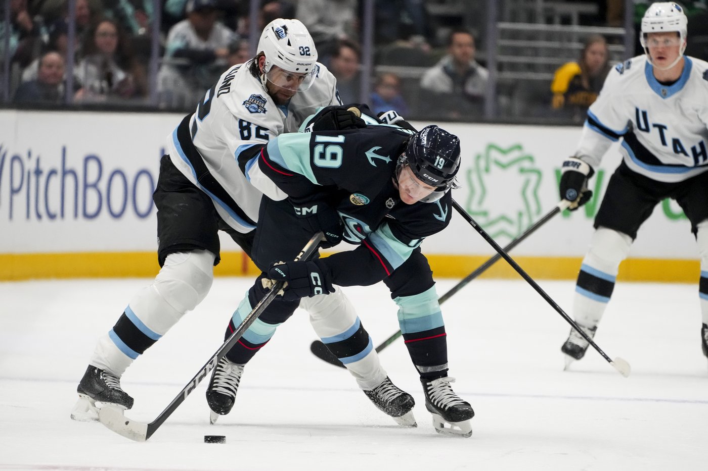 Kraken score 3 third-period goals in 5-2 win over Utah | iNFOnews.ca Kraken score 3 third-period goals in 5-2 win over Utah | iNFOnews.ca