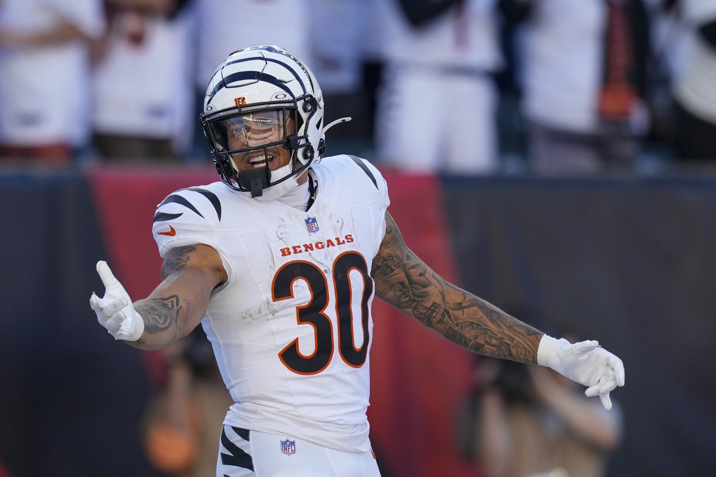 Bengals try to keep the season from slipping away as they turn their focus to the Raiders | iNFOnews.ca