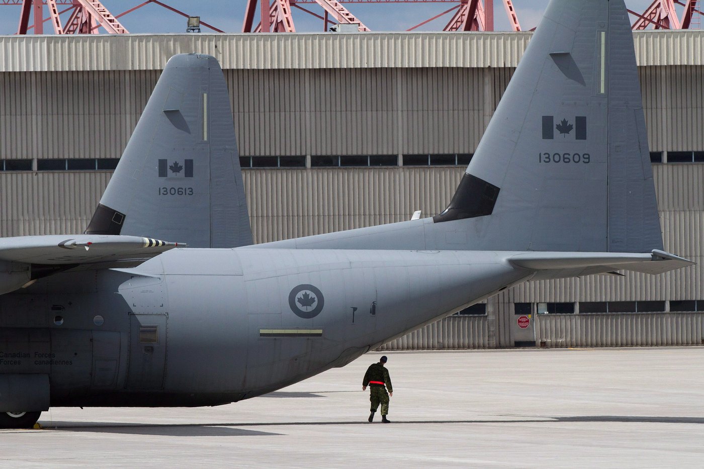 Canadian Armed Forces airdrop aid to Palestinians in Gaza | iNFOnews.ca