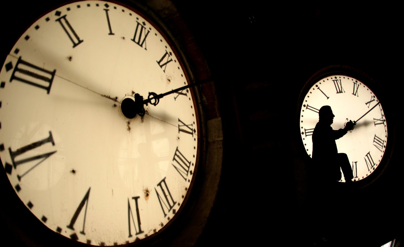 How Americans feel about changing the clocks, according to a new AP-NORC poll | iNFOnews.ca