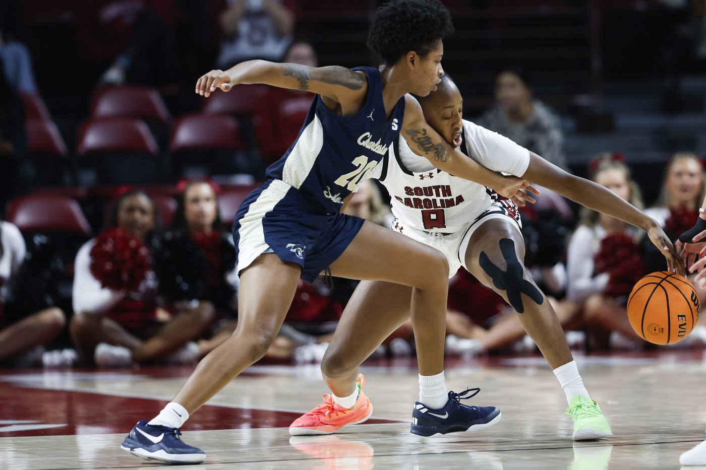 Edwards scores 20 as No. 2 South Carolina wins 64th straight at home, 82-46 over Charleston Southern | iNFOnews.ca