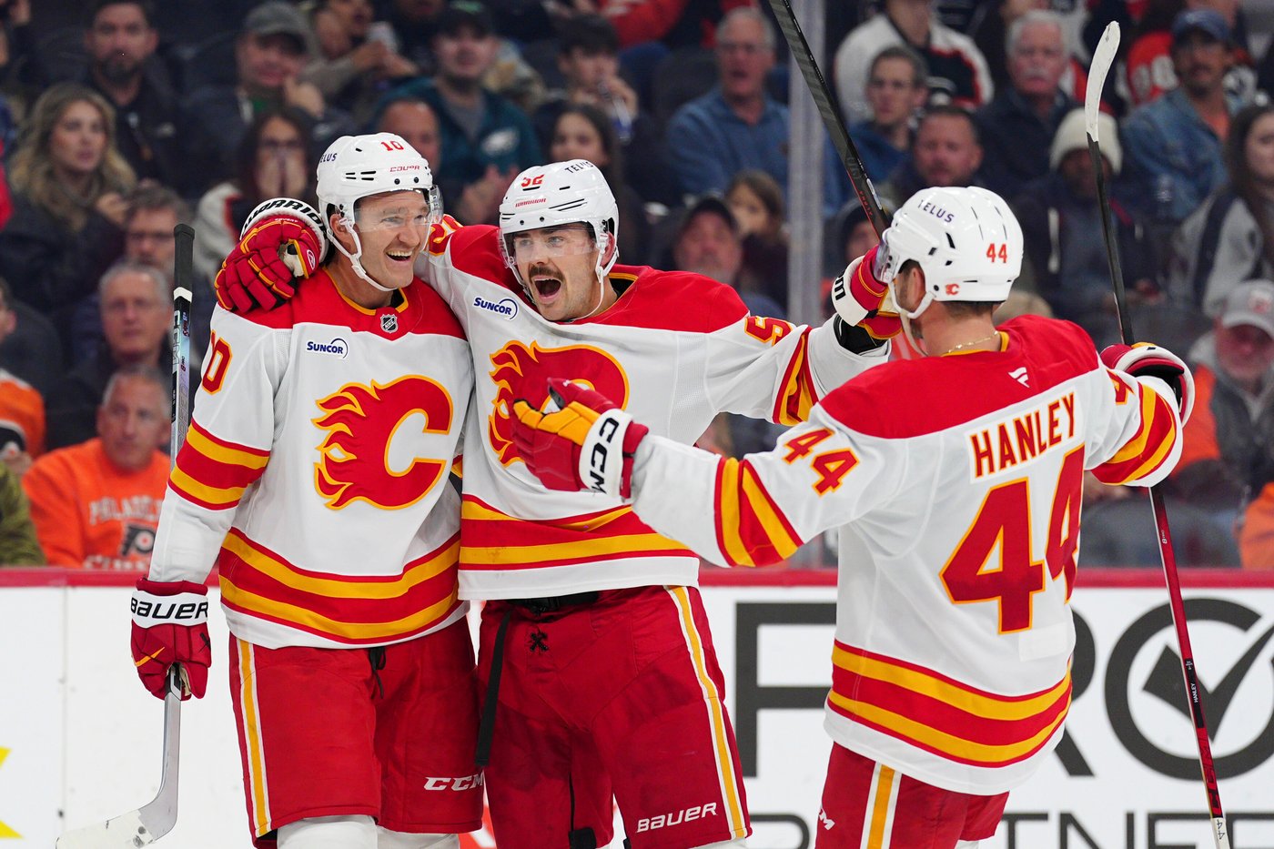 NHL roundup: Flames edge Flyers 2-1 behind Huberdeau’s pair of goals | iNFOnews.ca NHL roundup: Flames edge Flyers 2-1 behind Huberdeau’s pair of goals | iNFOnews.ca
