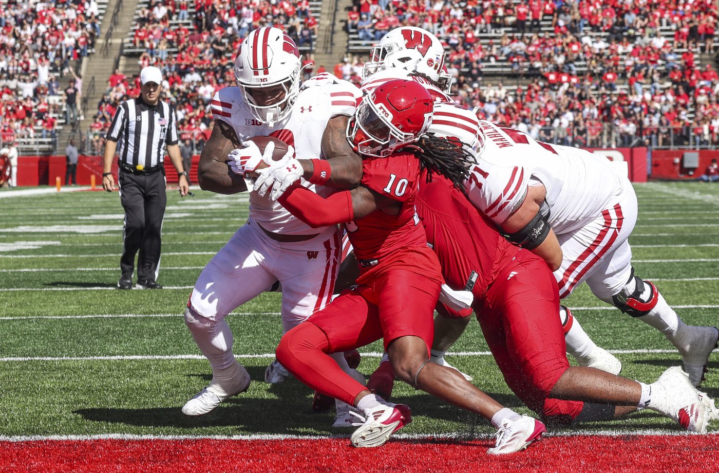 Wisconsin relying on its traditional winning formula during its recent surge | iNFOnews.ca