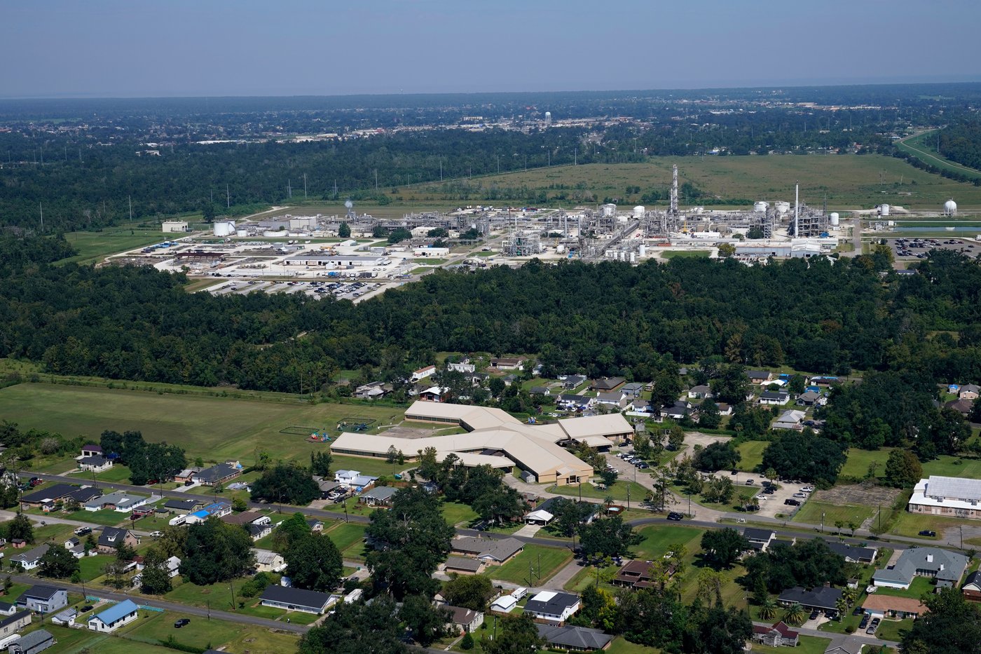 Thousands of US hazardous sites are at risk of flooding because of sea level rise, study finds | iNFOnews.ca