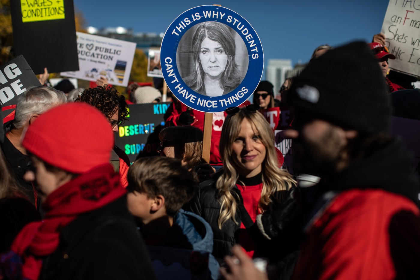 Alberta teachers, government resume talks as provincewide strike hits second week | iNFOnews.ca