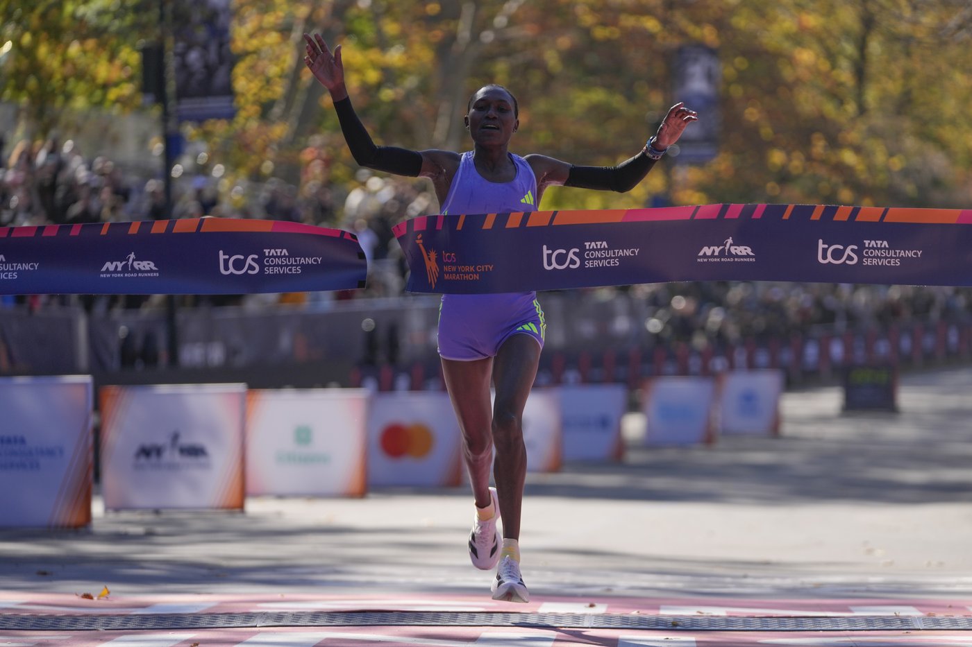 Abdi Nageeye of the Netherlands and Sheila Chepkirui of Kenya win the New York City Marathon | iNFOnews.ca Abdi Nageeye of the Netherlands and Sheila Chepkirui of Kenya win the New York City Marathon | iNFOnews.ca