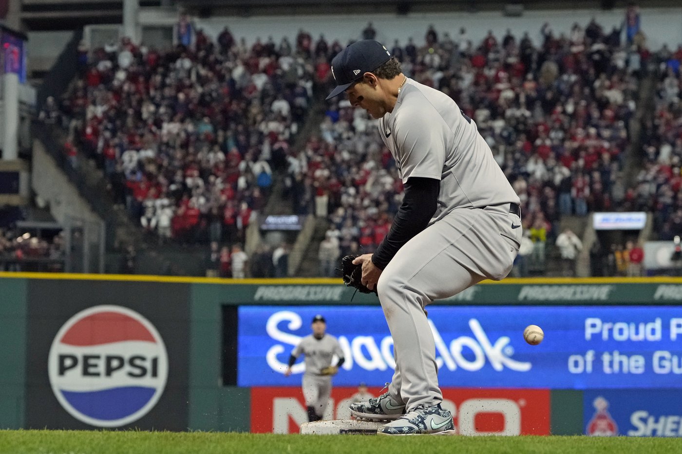Leiter Jr. gets win in ALCS Game 4 for Yankees after being added to roster for injured Hamilton | iNFOnews.ca Leiter Jr. gets win in ALCS Game 4 for Yankees after being added to roster for injured Hamilton | iNFOnews.ca