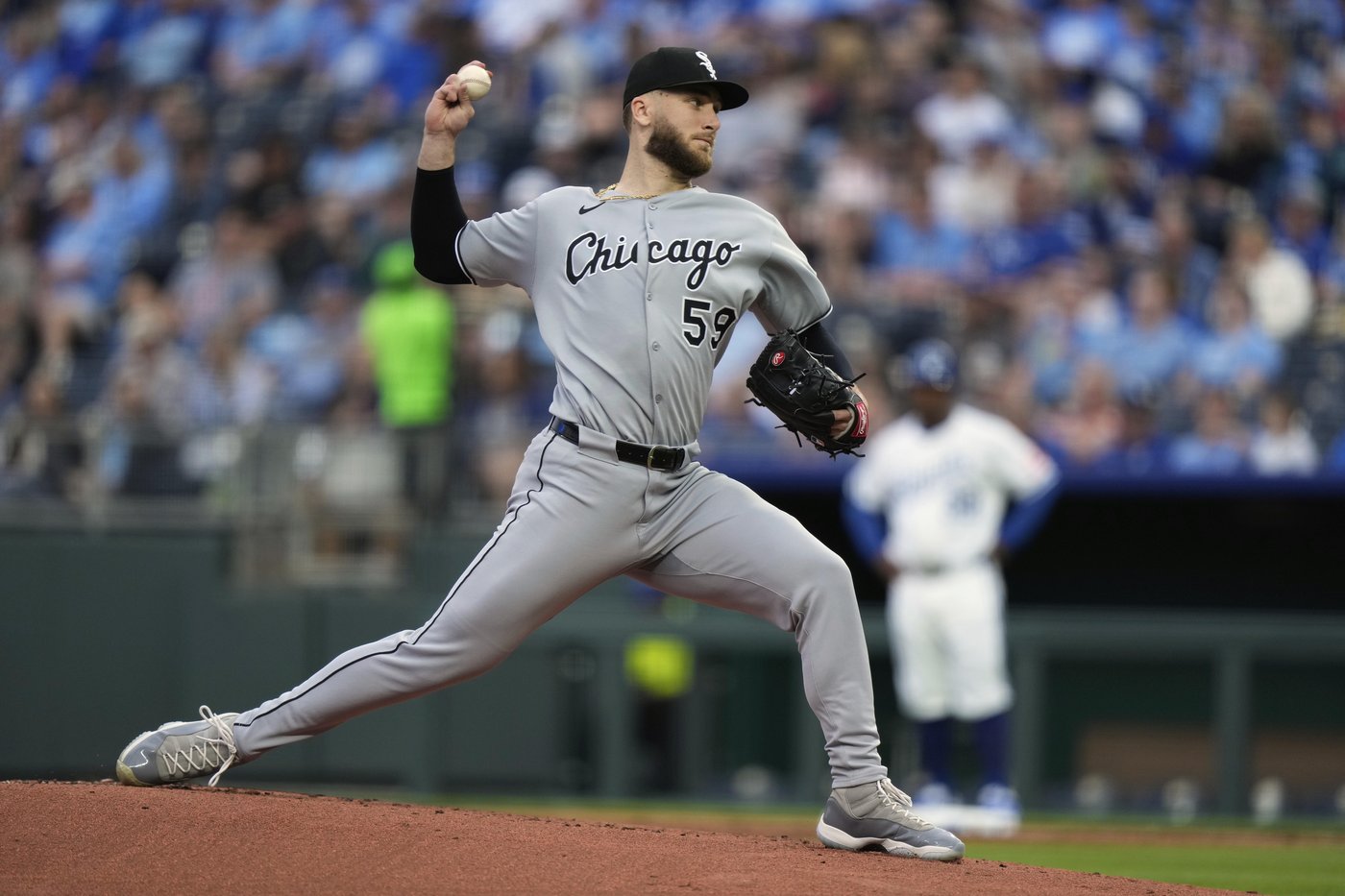 Witt has RBI single in 9th to rally Royals to 4-3 win over White Sox | iNFOnews.ca