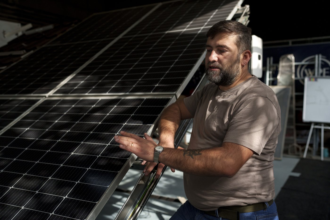 As coal plants shut in Romania, some miners transition to green energy while others are reluctant | iNFOnews.ca