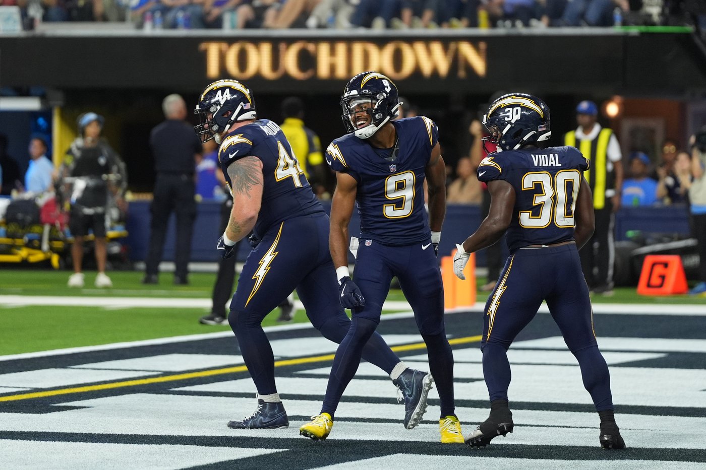 Chargers and Titans are going in different directions when they meet Sunday | iNFOnews.ca