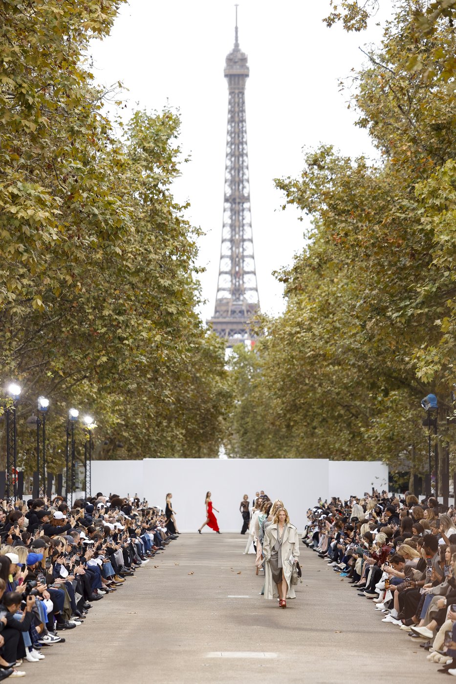 Balenciaga upturns luxury in Paris as McCartney puts on high-octane fashion with playful, eco twist | iNFOnews.ca Balenciaga upturns luxury in Paris as McCartney puts on high-octane fashion with playful, eco twist | iNFOnews.ca