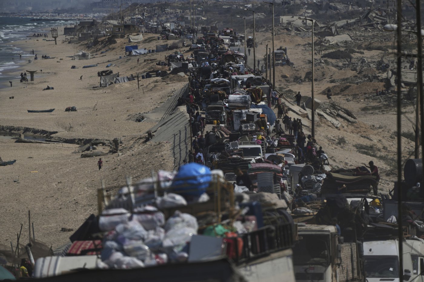 The Latest: Israeli strikes pummel Gaza City as a new ground offensive gets underway | iNFOnews.ca The Latest: Israeli strikes pummel Gaza City as a new ground offensive gets underway | iNFOnews.ca