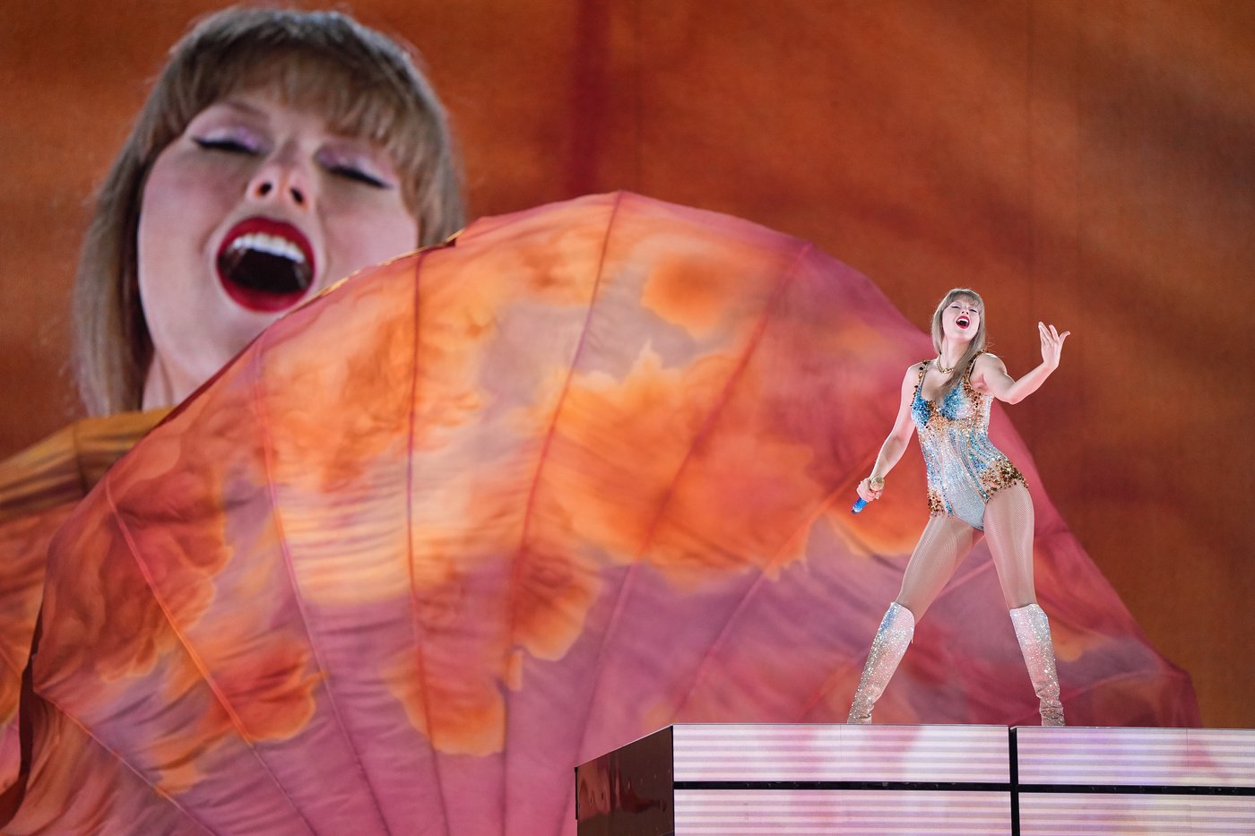 Taylor Swift announces movie of final Eras Tour performance in Vancouver | iNFOnews.ca