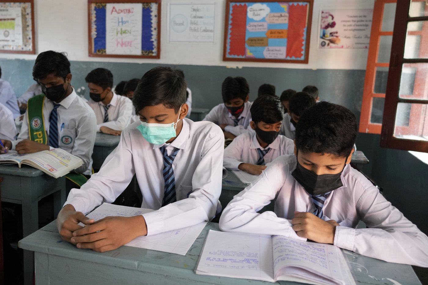 Pakistan shuts primary schools for a week in Lahore due to dangerous air quality | iNFOnews.ca Pakistan shuts primary schools for a week in Lahore due to dangerous air quality | iNFOnews.ca