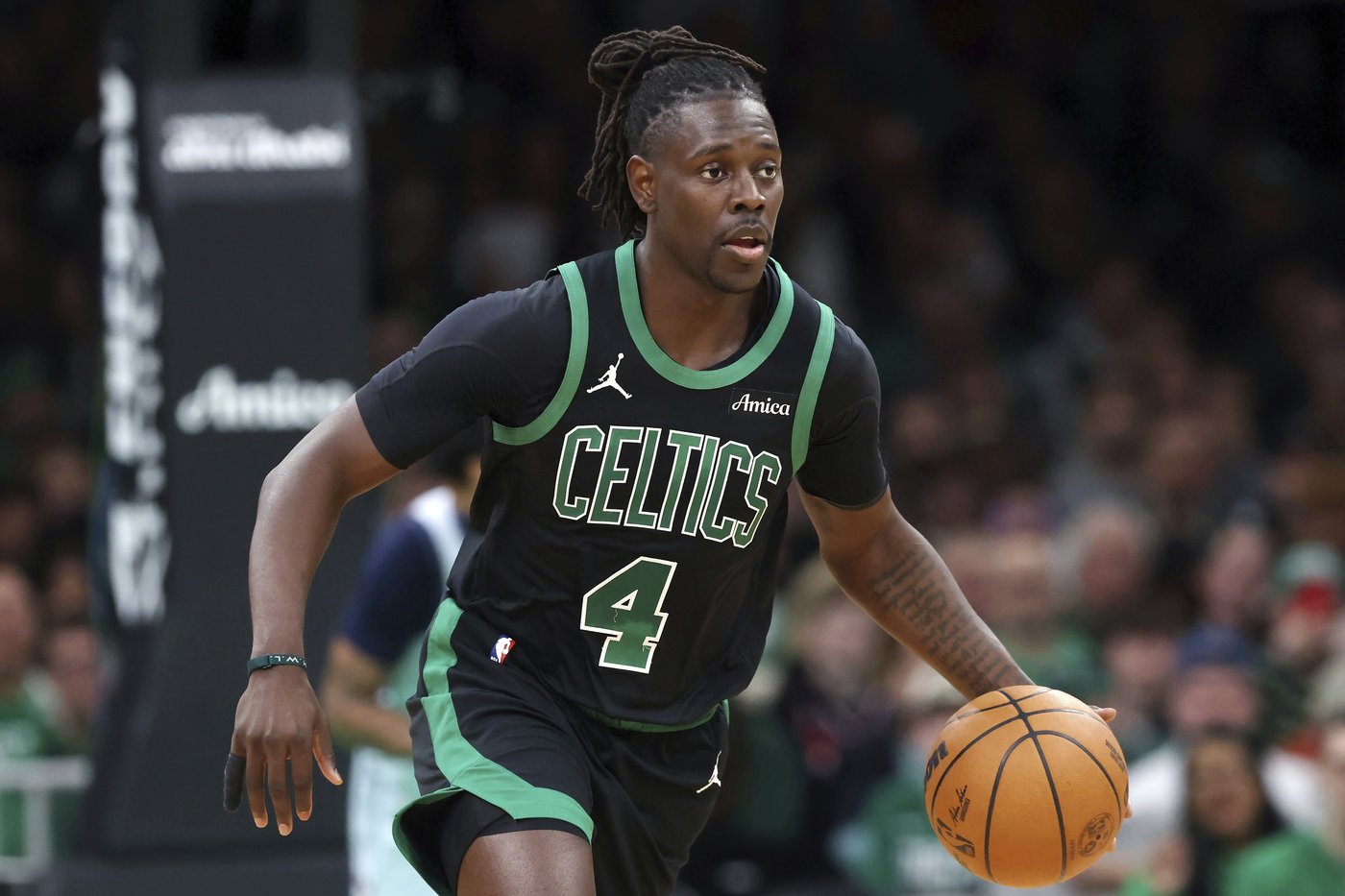 Jrue Holiday being sent from Celtics to Trail Blazers for Anfernee Simons and picks, AP source says | iNFOnews.ca Jrue Holiday being sent from Celtics to Trail Blazers for Anfernee Simons and picks, AP source says | iNFOnews.ca
