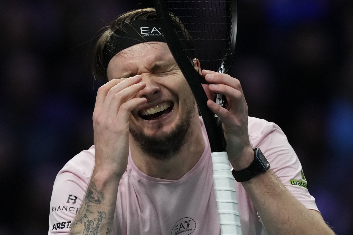 Zverev saves match points to set up Sinner semifinal at Paris Masters | iNFOnews.ca Zverev saves match points to set up Sinner semifinal at Paris Masters | iNFOnews.ca