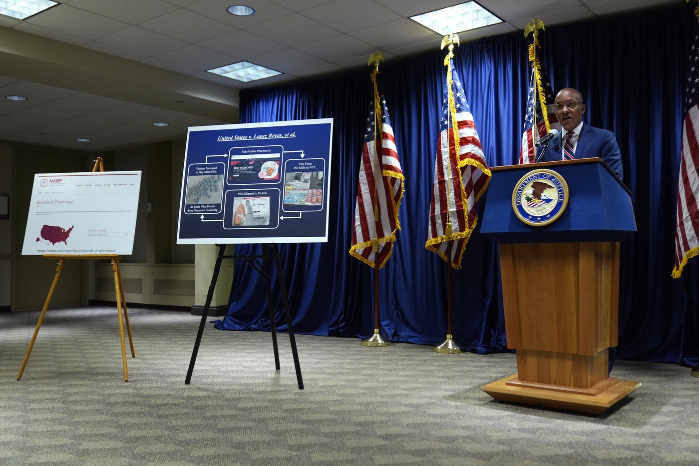 Criminals set up fake online pharmacies to sell deadly counterfeit pills, prosecutors say | iNFOnews.ca Criminals set up fake online pharmacies to sell deadly counterfeit pills, prosecutors say | iNFOnews.ca