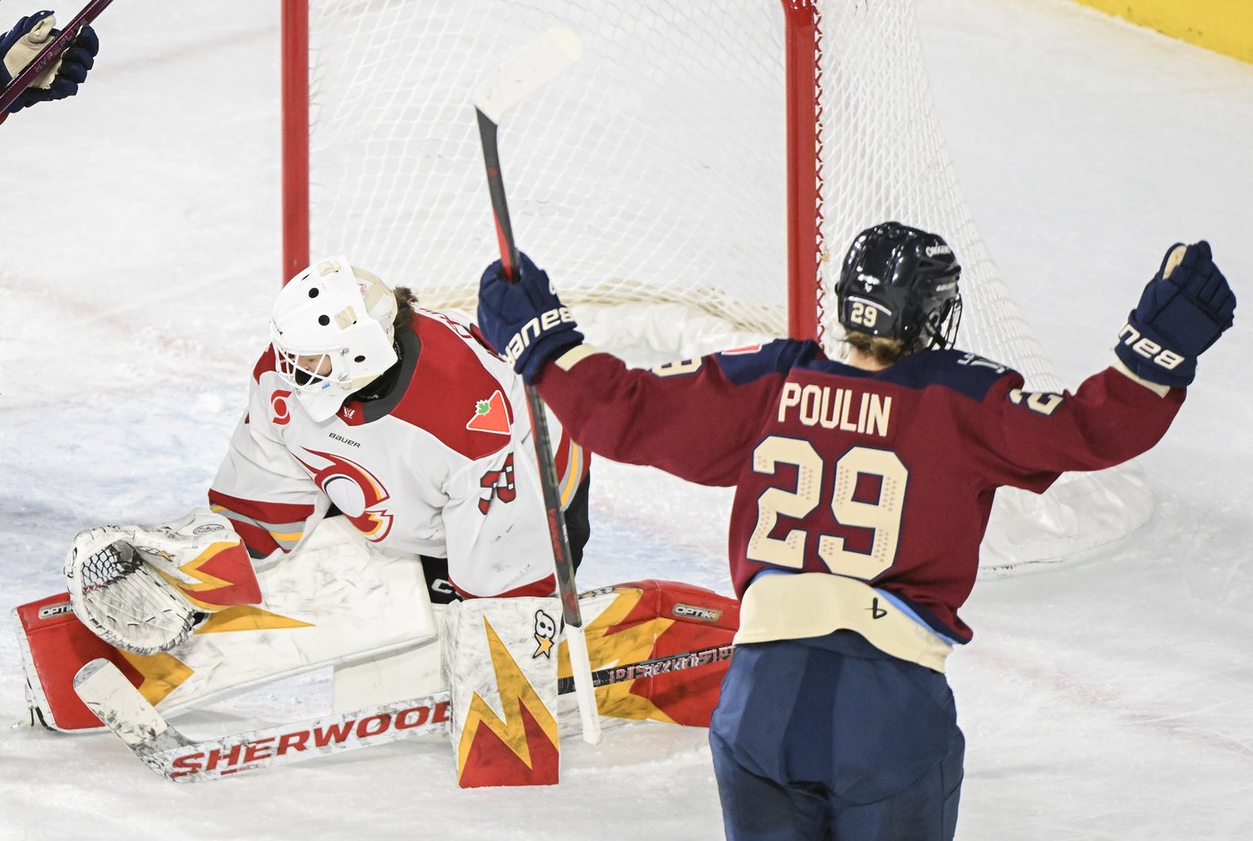 Poulin scores hat trick, lifts PWHL-leading Victoire to 4-1 win over Charge | iNFOnews.ca