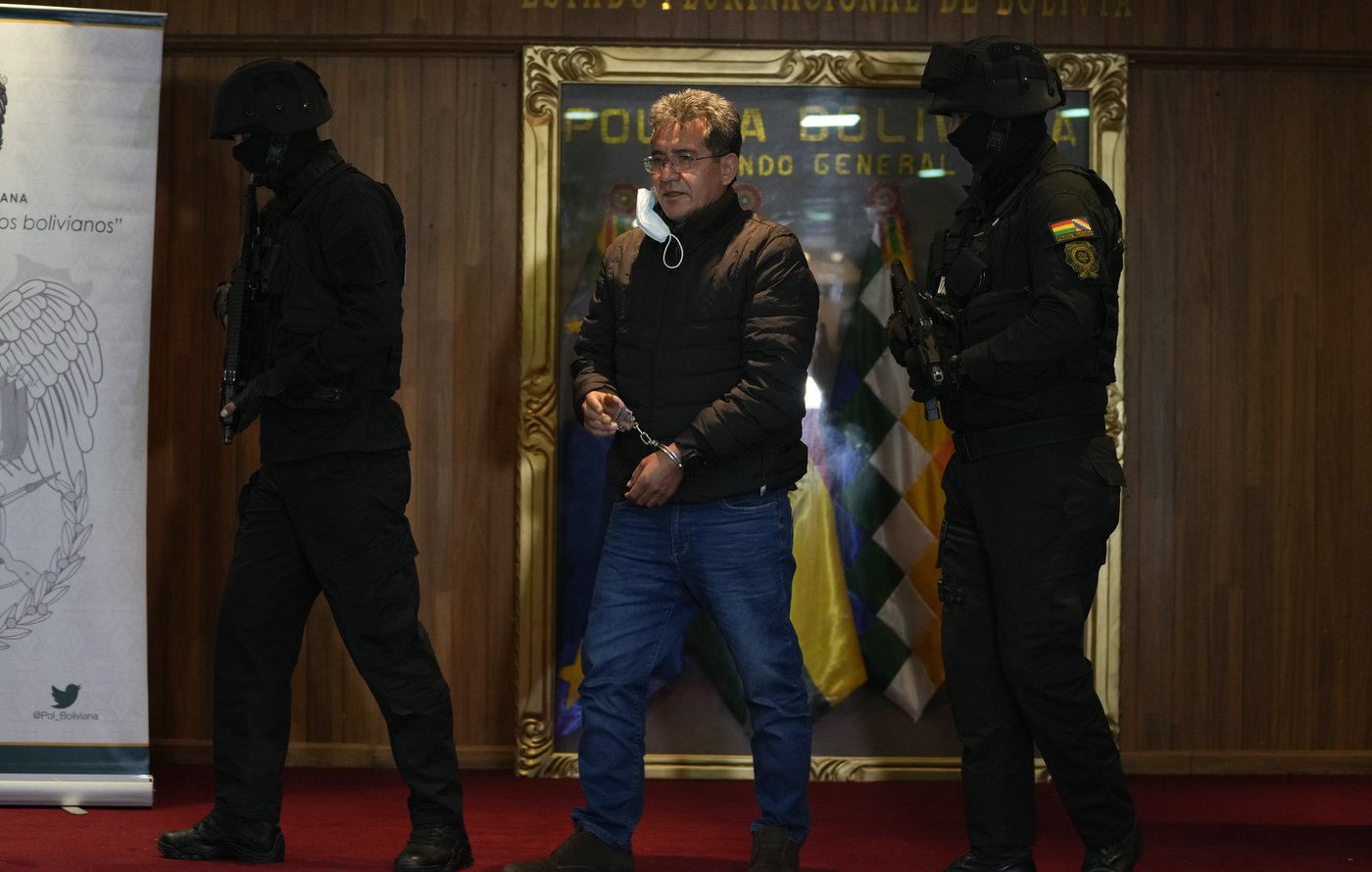 Bolivia extradites former anti-narcotics chief to the US to face drug trafficking charges | iNFOnews.ca Bolivia extradites former anti-narcotics chief to the US to face drug trafficking charges | iNFOnews.ca