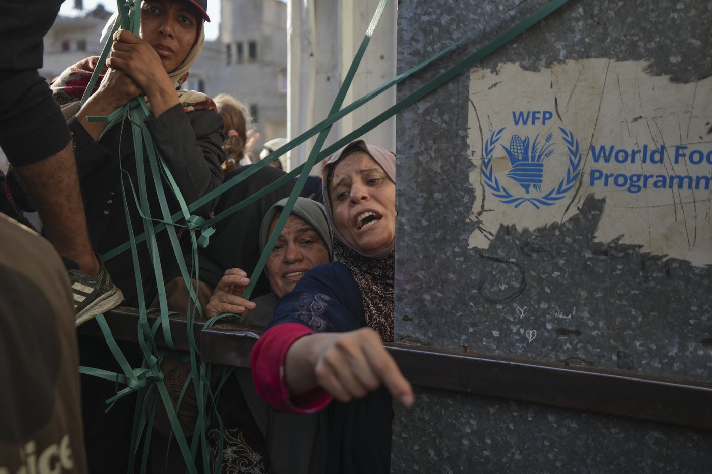 Middle East latest: ICC issues warrant for Israel's Netanyahu as Gaza death toll soars past 44,000 | iNFOnews.ca Middle East latest: ICC issues warrant for Israel's Netanyahu as Gaza death toll soars past 44,000 | iNFOnews.ca