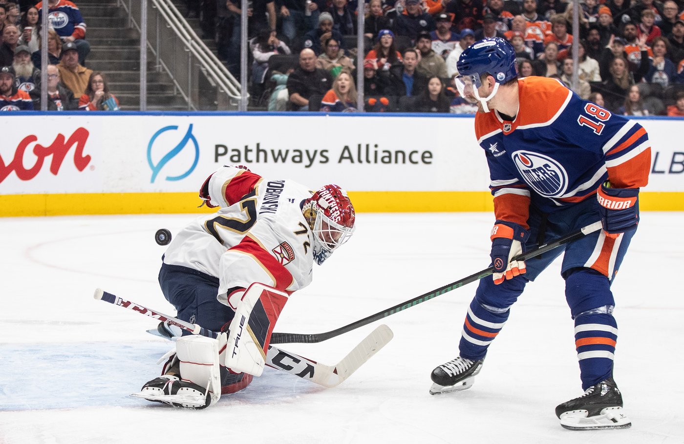 Panthers score three in the third to knock off Oilers 6-5 | iNFOnews.ca Panthers score three in the third to knock off Oilers 6-5 | iNFOnews.ca