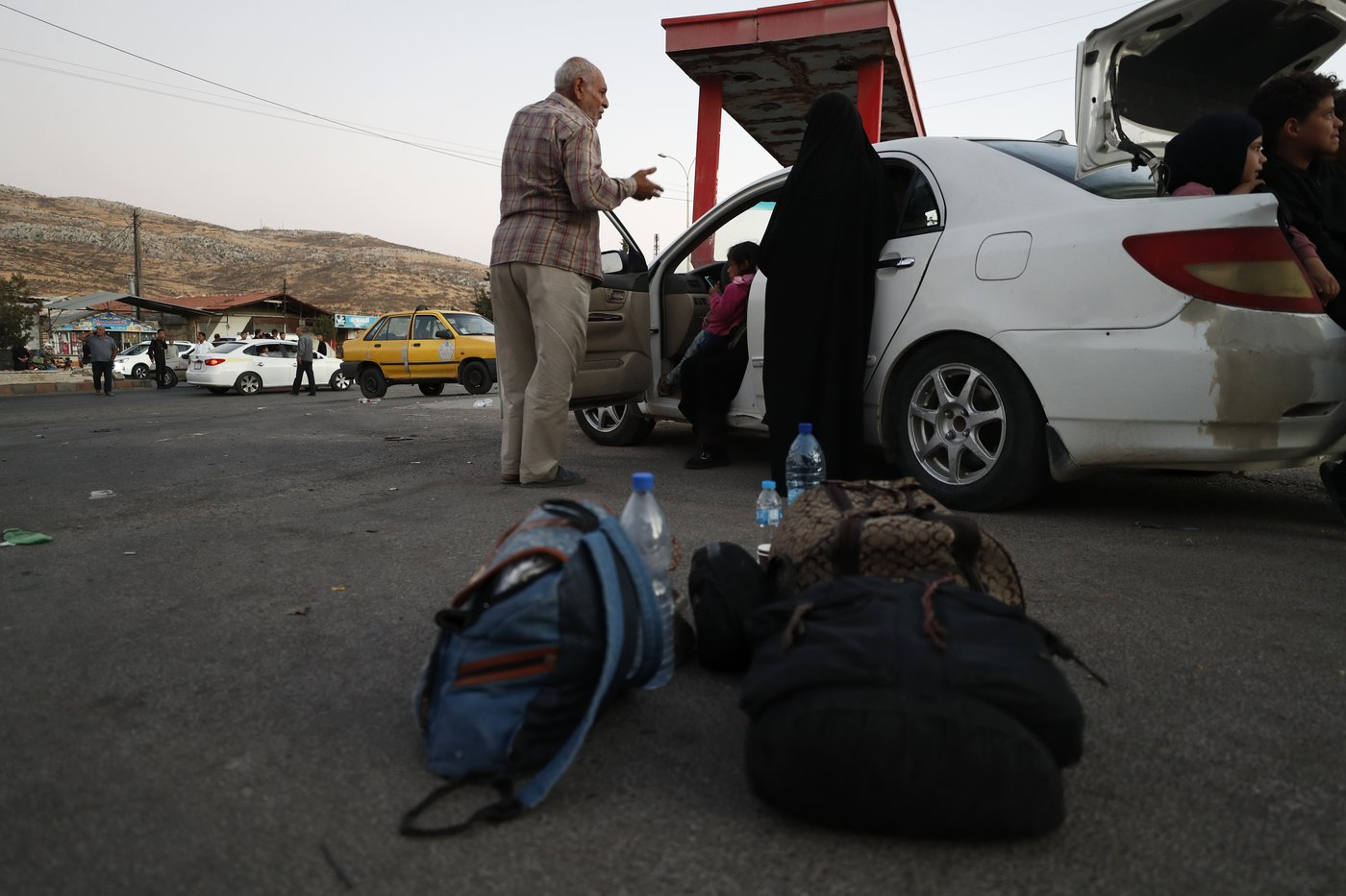 Thousands are pouring into Syria, fleeing worsening conflict in Lebanon | iNFOnews.ca Thousands are pouring into Syria, fleeing worsening conflict in Lebanon | iNFOnews.ca
