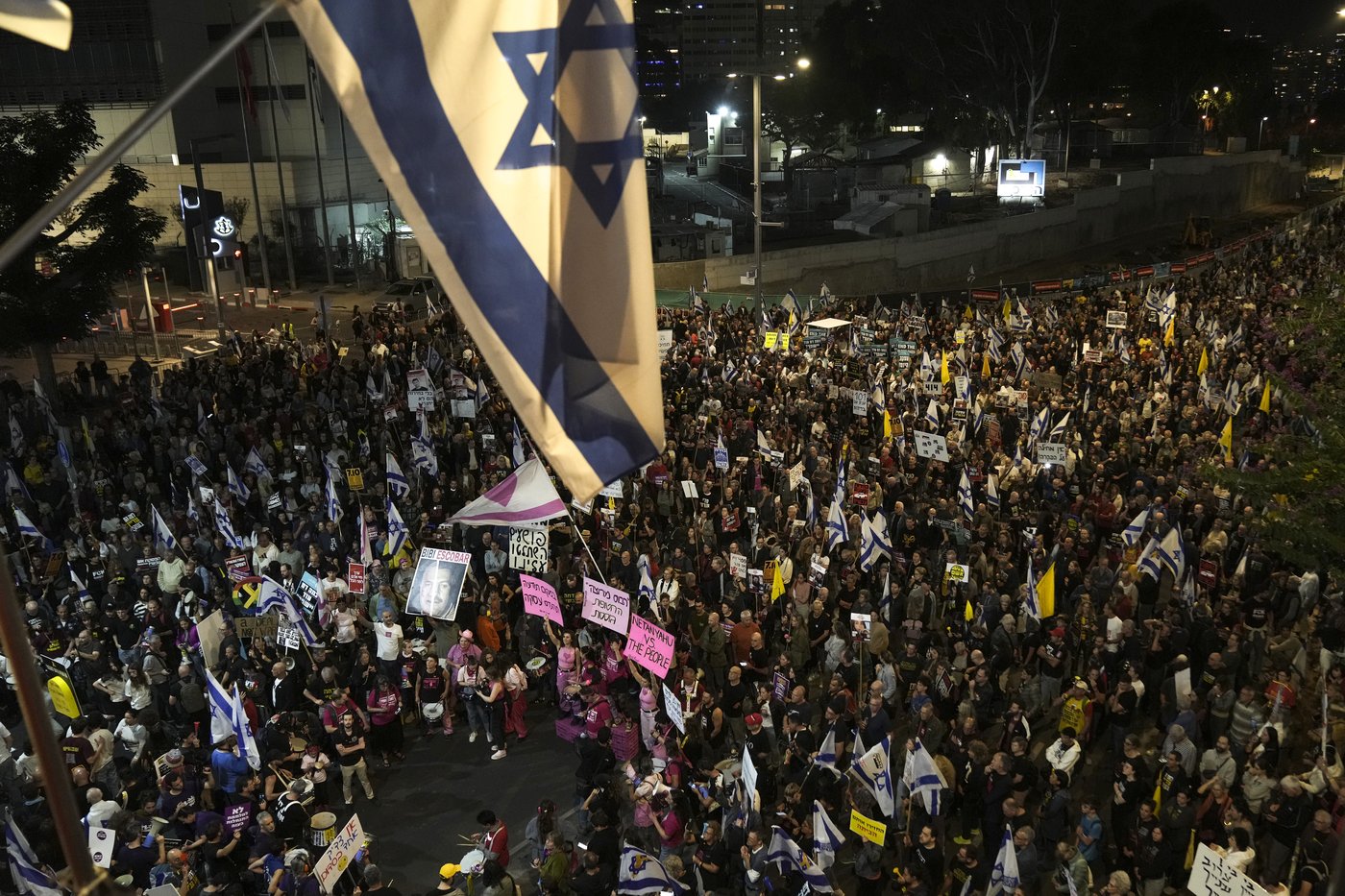 Israeli strikes in central Beirut kill at least 20 as diplomats push for a cease-fire | iNFOnews.ca Israeli strikes in central Beirut kill at least 20 as diplomats push for a cease-fire | iNFOnews.ca