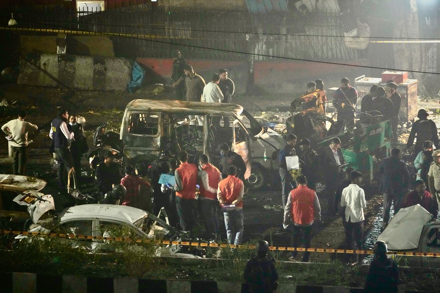 Car blast near New Delhi's historic Red Fort kills at least 8 people, India's police say | iNFOnews.ca Car blast near New Delhi's historic Red Fort kills at least 8 people, India's police say | iNFOnews.ca
