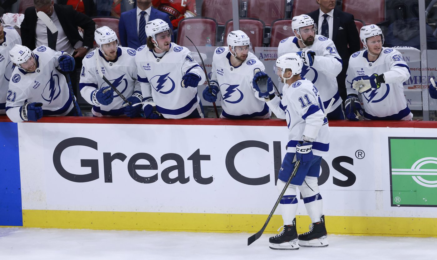 Lightning beat Panthers 5-1 to cut series deficit to 2-1 | iNFOnews.ca Lightning beat Panthers 5-1 to cut series deficit to 2-1 | iNFOnews.ca