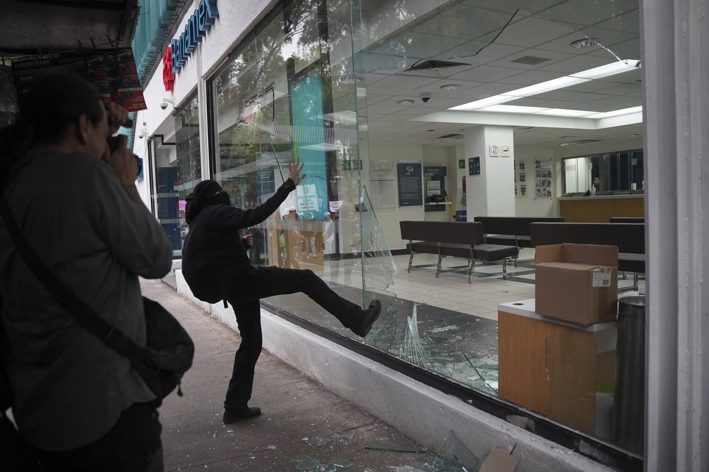 Mexico City plans to tackle gentrification after protests against mass tourism | iNFOnews.ca