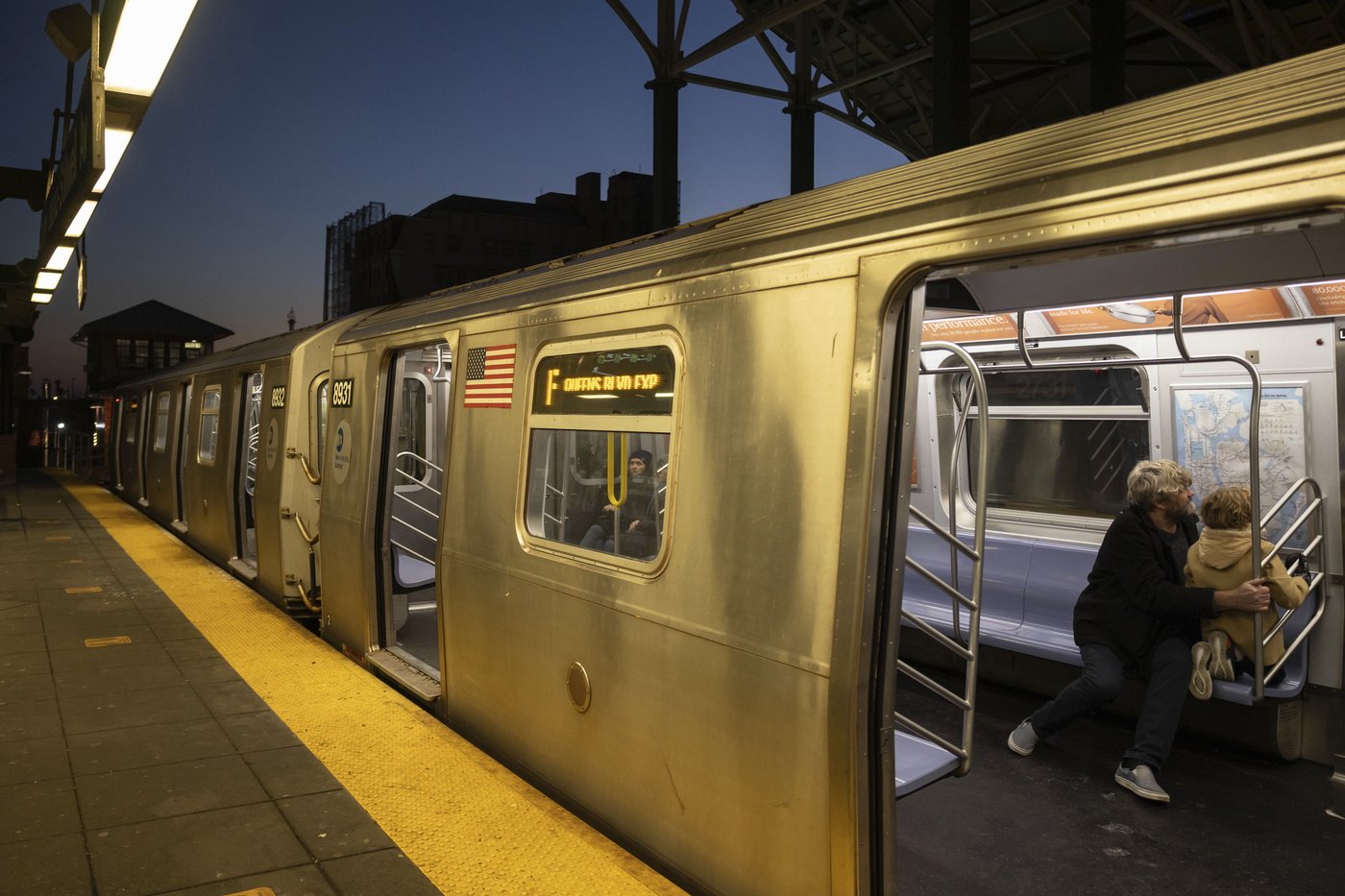 Woman burned to death in New York subway is identified as 57-year-old from New Jersey | iNFOnews.ca Woman burned to death in New York subway is identified as 57-year-old from New Jersey | iNFOnews.ca