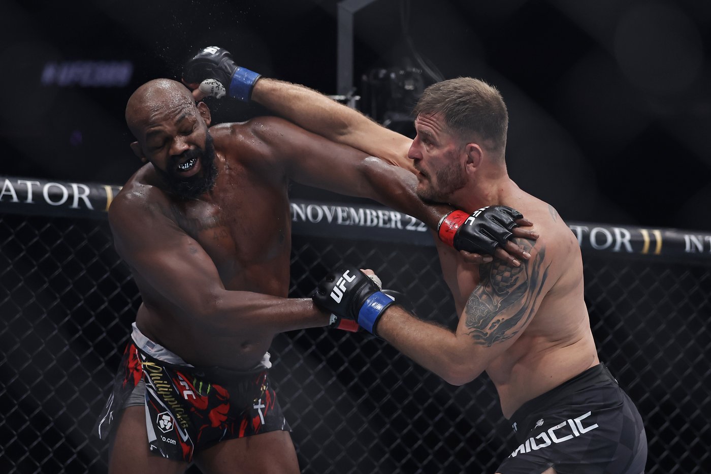 Jon Jones sends Stipe Miocic into retirement with decisive UFC heavyweight win in front of Trump | iNFOnews.ca Jon Jones sends Stipe Miocic into retirement with decisive UFC heavyweight win in front of Trump | iNFOnews.ca