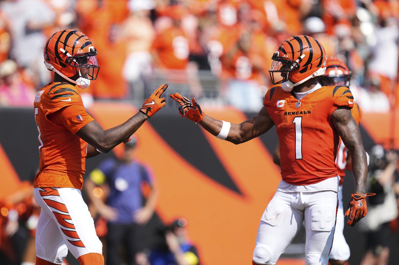 Tee Higgins, Evan Engram look to turn their seasons around in Monday's Bengals-Broncos game | iNFOnews.ca Tee Higgins, Evan Engram look to turn their seasons around in Monday's Bengals-Broncos game | iNFOnews.ca